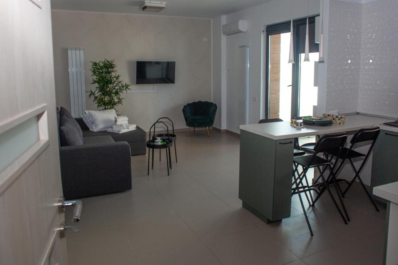 Năvodari Green Apartament Near The Beach מראה חיצוני תמונה